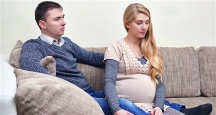 كيف تتأثر العلاقة الزوجية خلال فترة الحمل؟ 