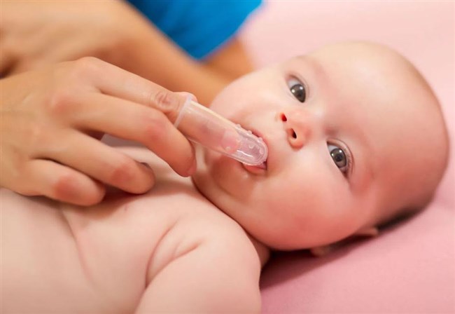 ما هو سبب رائحة الفم الكريهة عند الطفل؟