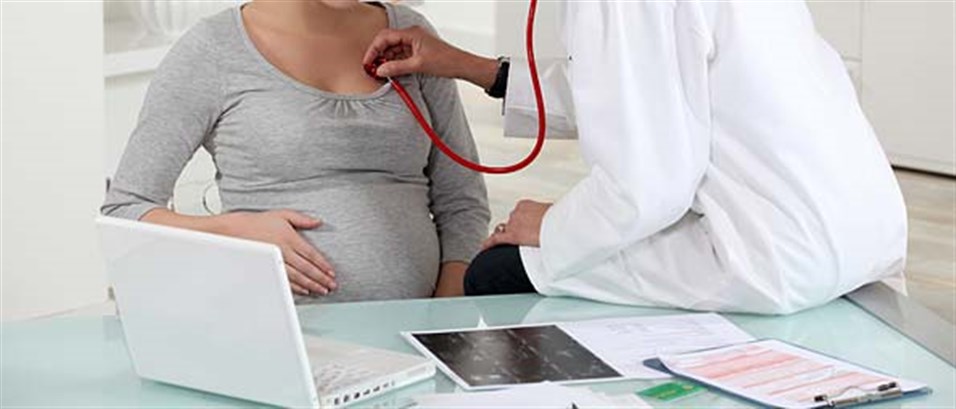 مراجعة الطّبيب أثناء الحمل