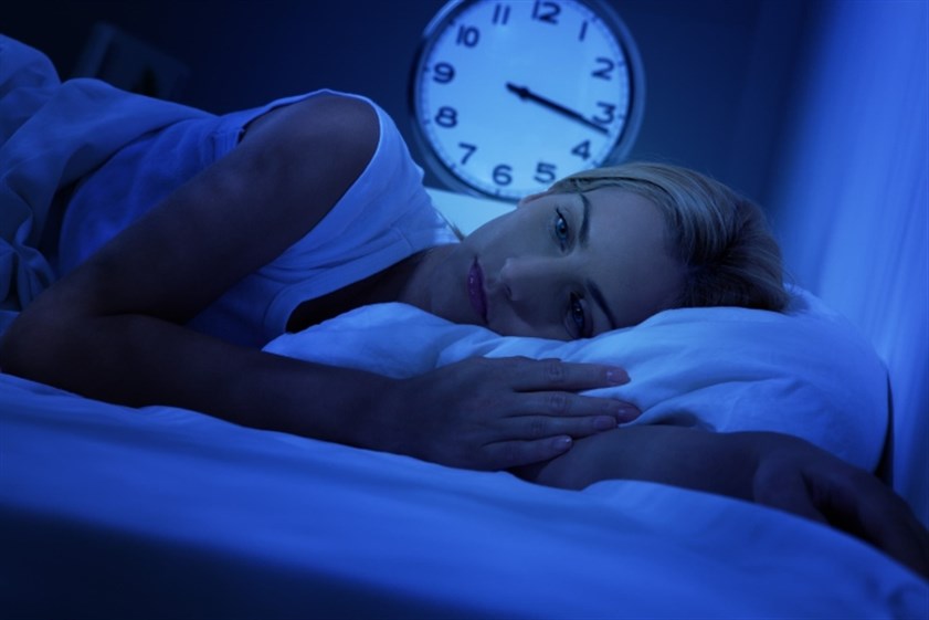 أسباب الشعور بالسقوط اثناء النوم