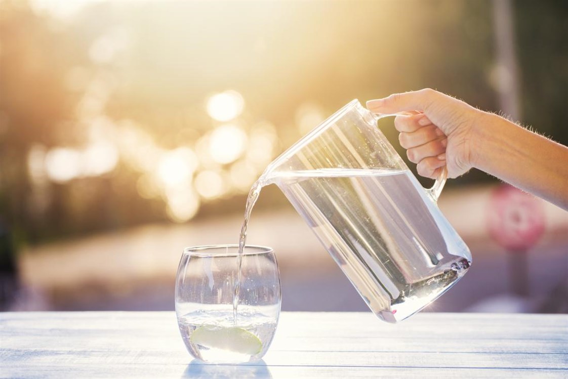 عادات خاطئة في شرب الماء