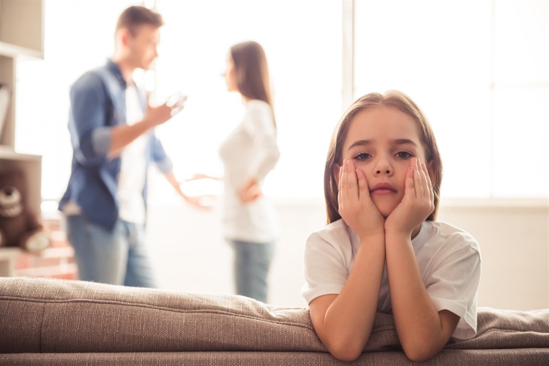 كيفية تقبل الطفل لطلاق والديه