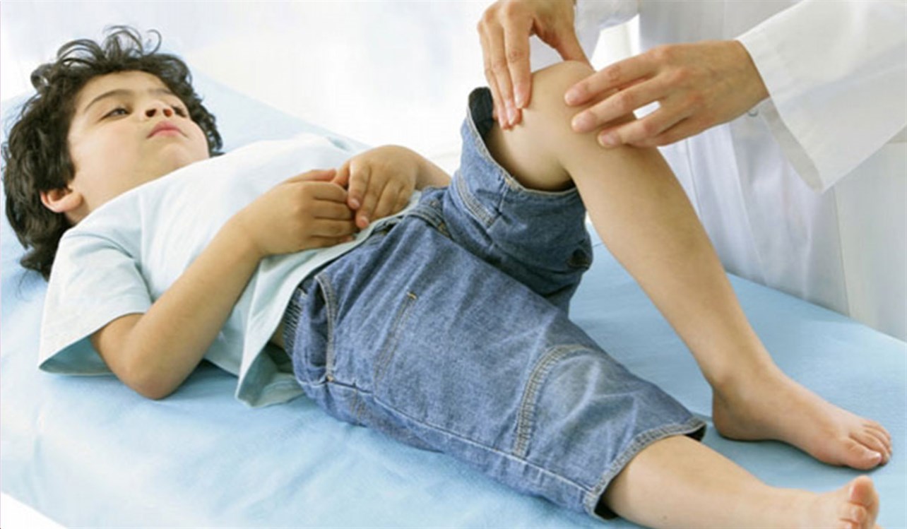 الم مفصل الركبة عند الاطفال