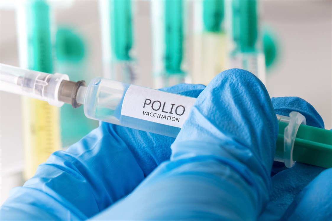  تطعيم شلل الاطفال حقن أو نقاط