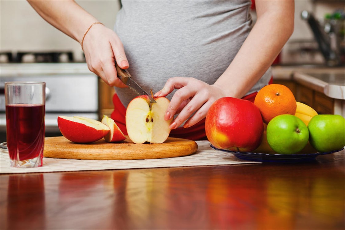 تغذية الحامل شهر بشهر