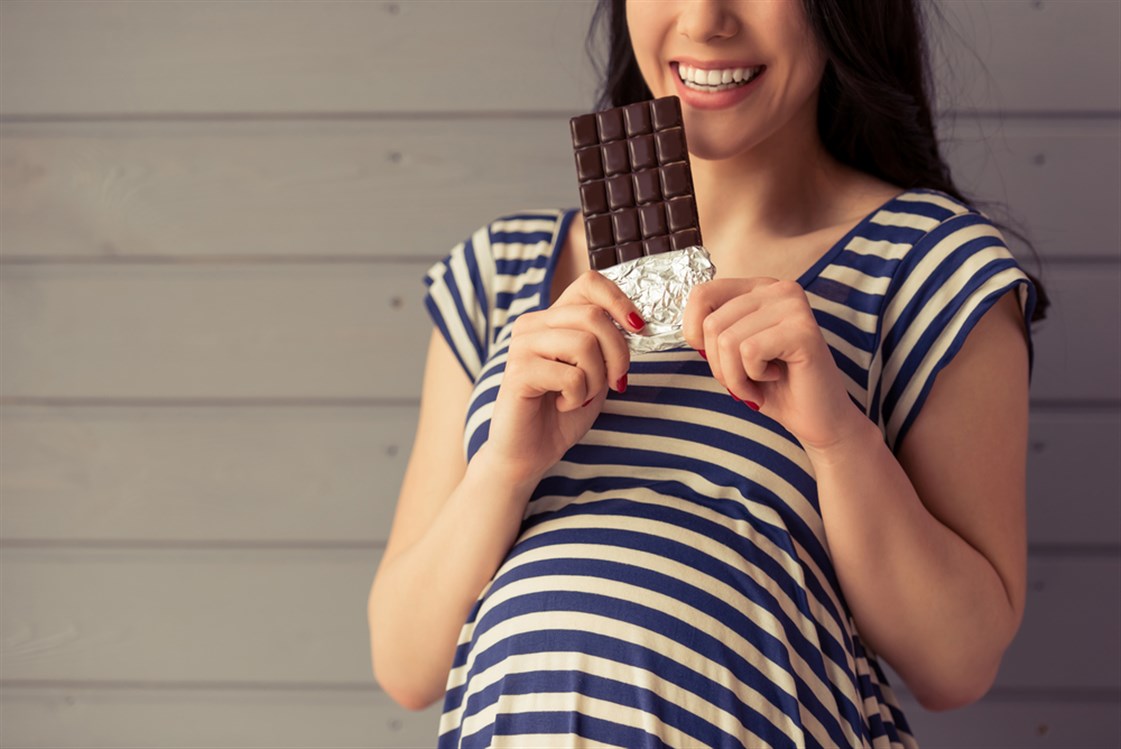 لماذا يتحرك الجنين عند تناول الشوكولاته