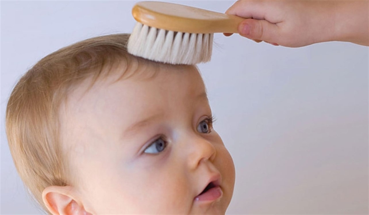 علاج قشرة الشعر عند الطفل