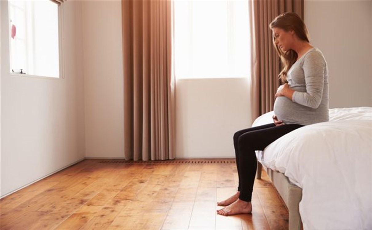 هل غياب الغثيان خطير خلال الحمل