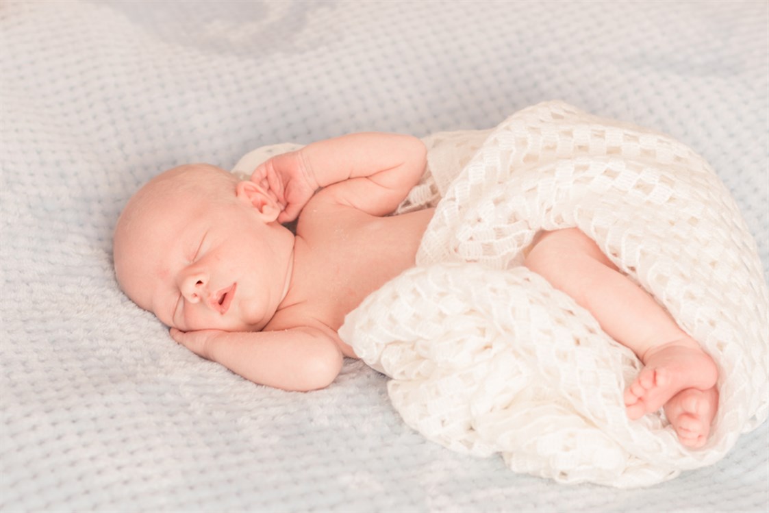 طريقة النوم الصحيحة للرضع سوبر ماما