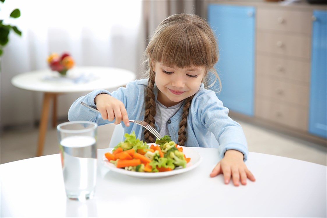  نصائح لتغذية الطفل خلال العزل المنزلي