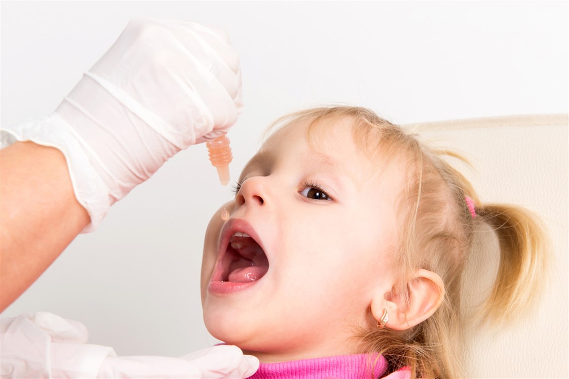 هل لقاح شلل الاطفال يسبب الحرارة