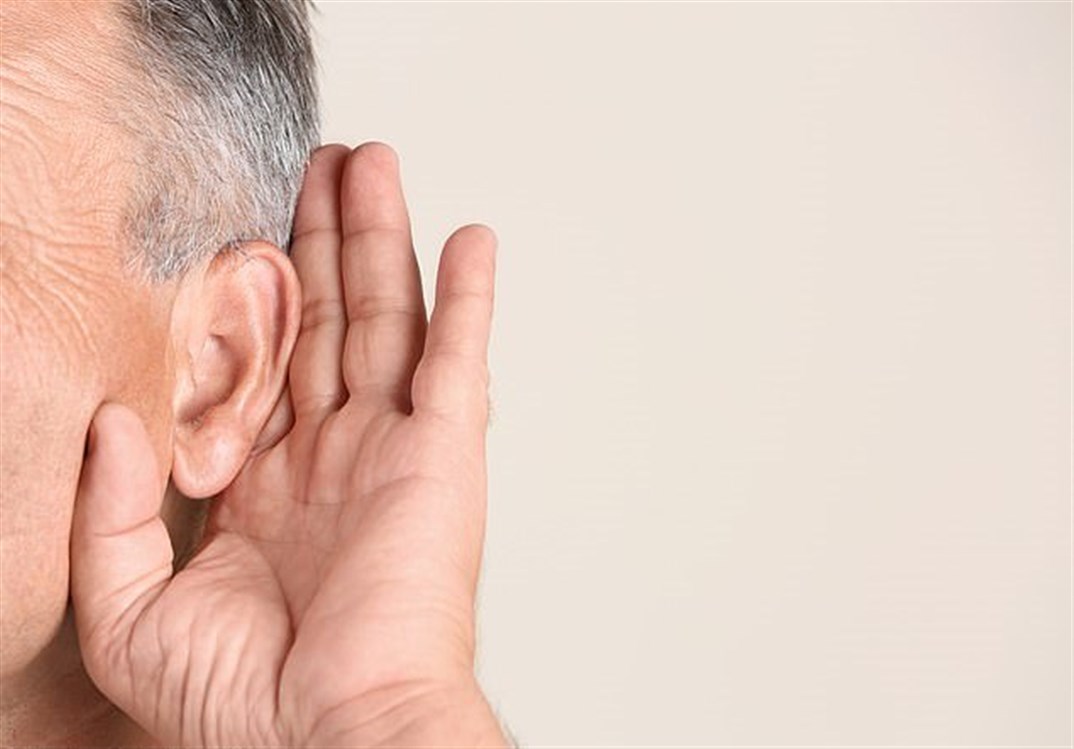 هل يؤثر فيروس كورونا على السمع