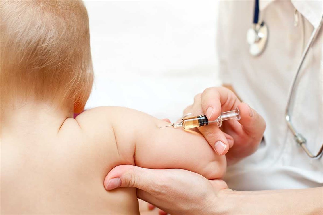 تطعيم الطفل وهو مصاب بالزكام