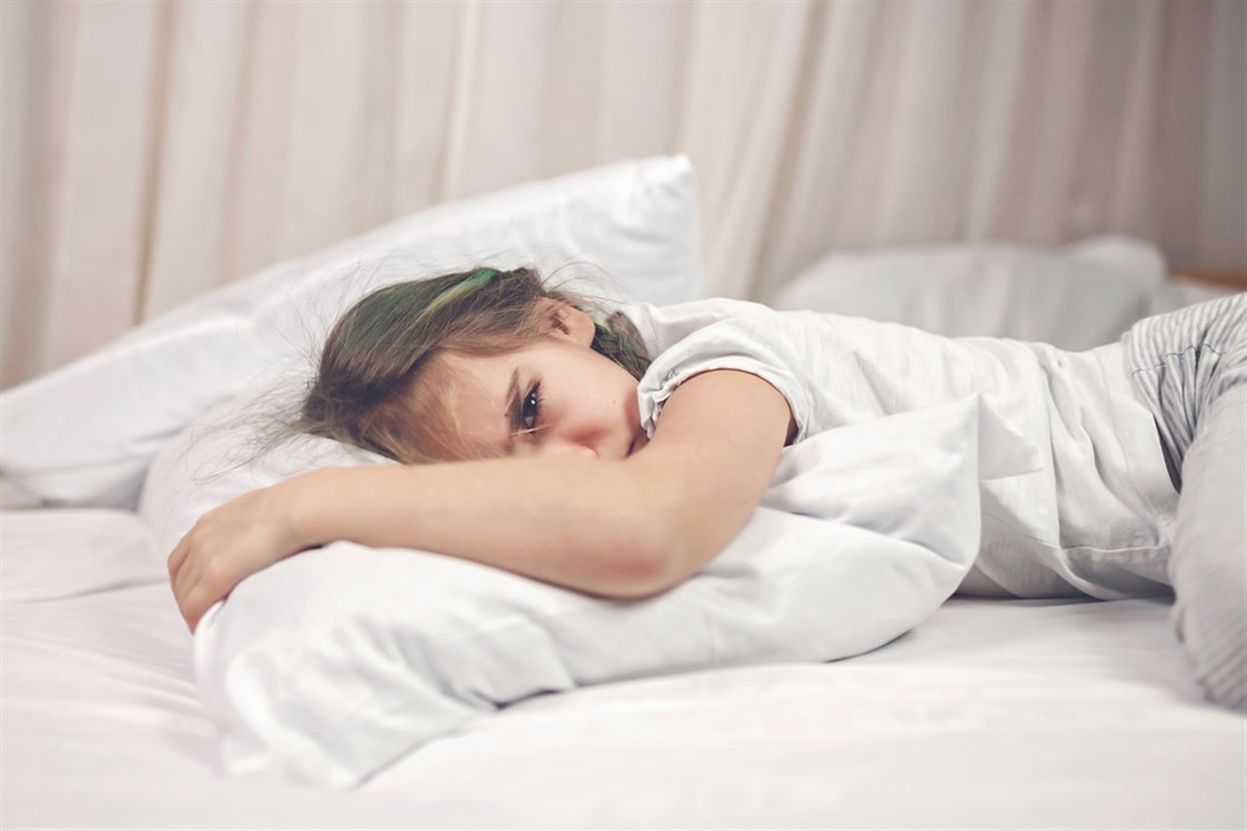 هل صعوبة النوم عند الطفل سببها نفسي